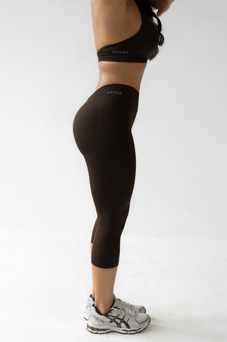LILY SCULPT CAPRI