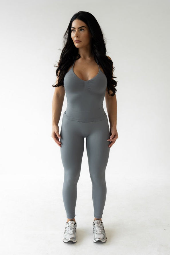 ARI CONTOUR LONGLINE TOP