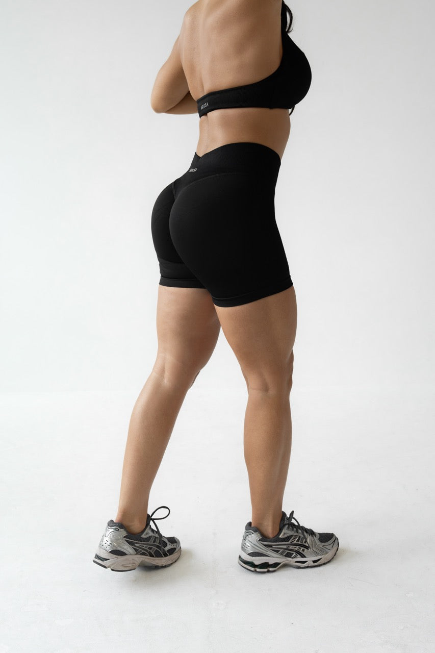 ARI CONTOUR SHORTS