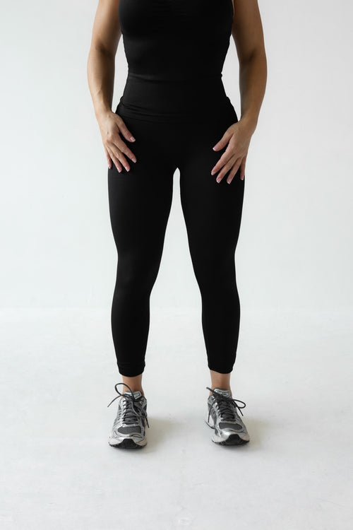 ARI CONTOUR LEGGING